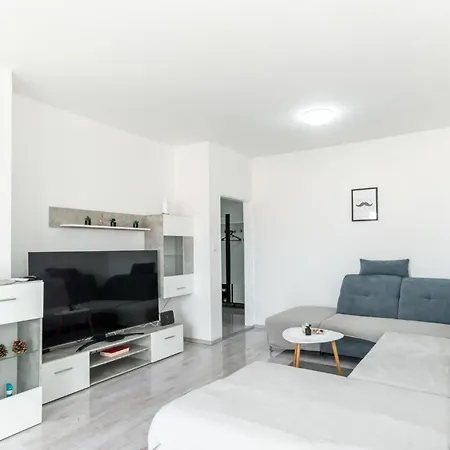 Cozy And Modern Luce Апартаменты *