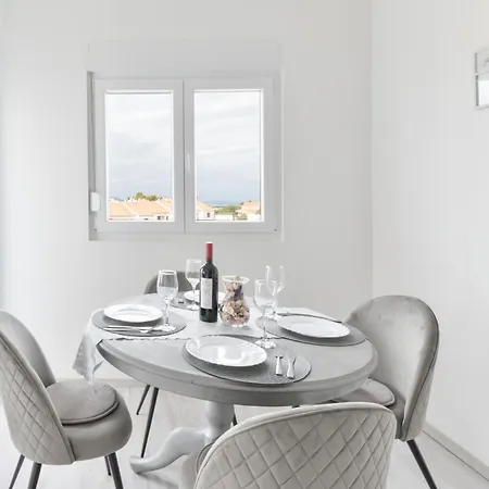 Cozy And Modern Luce