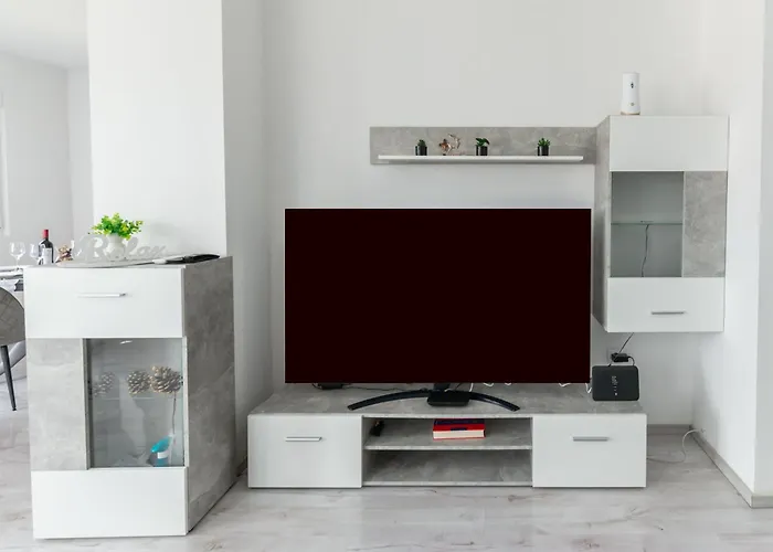 Cozy And Modern Luce Διαμέρισμα